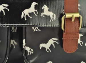black-horse-satchel-handbags2